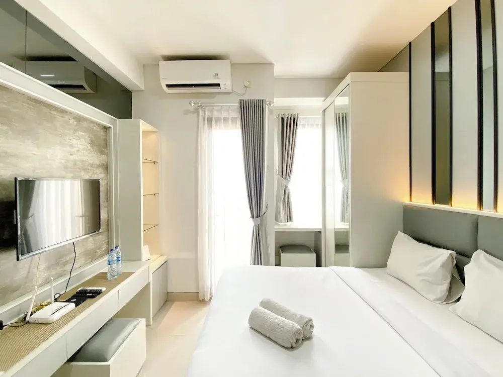 Депок: Best Deal And Cozy Studio Room Transpark Cibubur Apartment