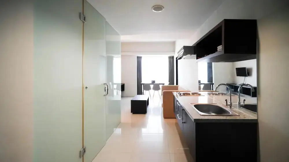Сурабая: Cozy Stay 2Br At The Square Surabaya Apartment