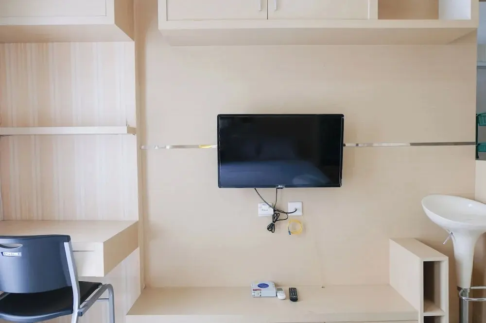 Бандунг: Good Deal Studio Apartment At Parahyangan Residence