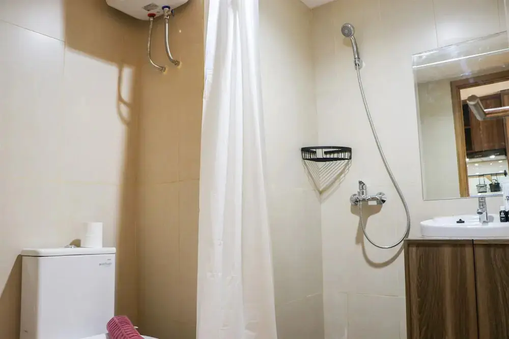 Бекаси: Simply Look Studio Room Gateway Park Lrt City Bekasi Apartment