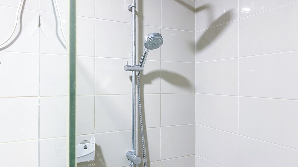Джакарта: 2Br Citralake Suites 2Nd Floor Comfy Easy Access Apartment