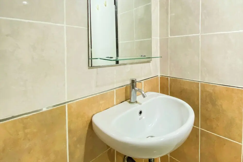 Джакарта: Fancy And Nice Studio At Tamansari Sudirman Apartment