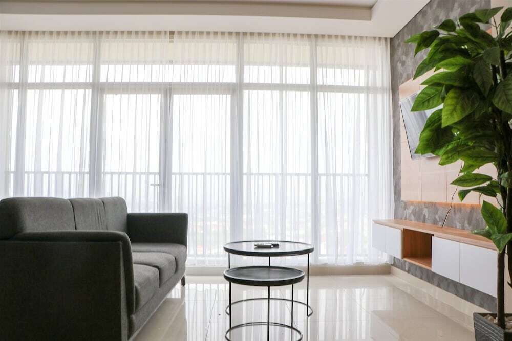Джакарта: Spacious And Comfy 3Br Ciputra International Apartment