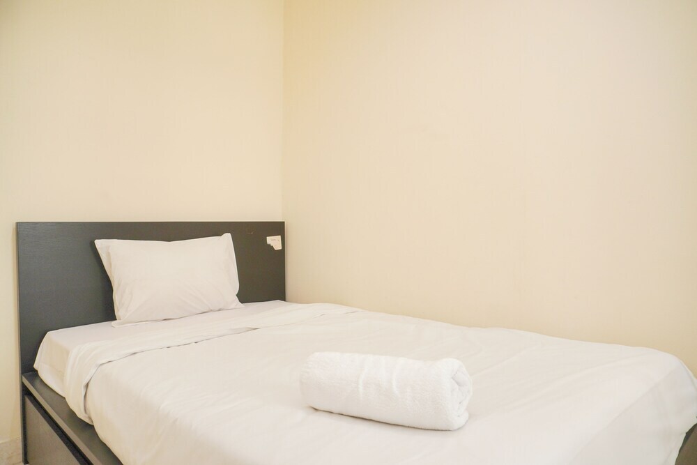 Джакарта: Homey And Nice 2Br At City Home Gading Riverview (Moi) Apartment
