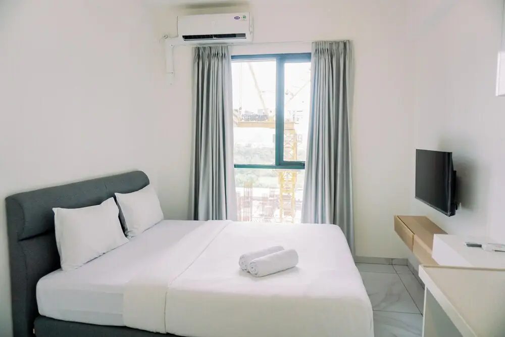 Тангеранг: Warm And Simply Studio Room Sky House Alam Sutera Apartment
