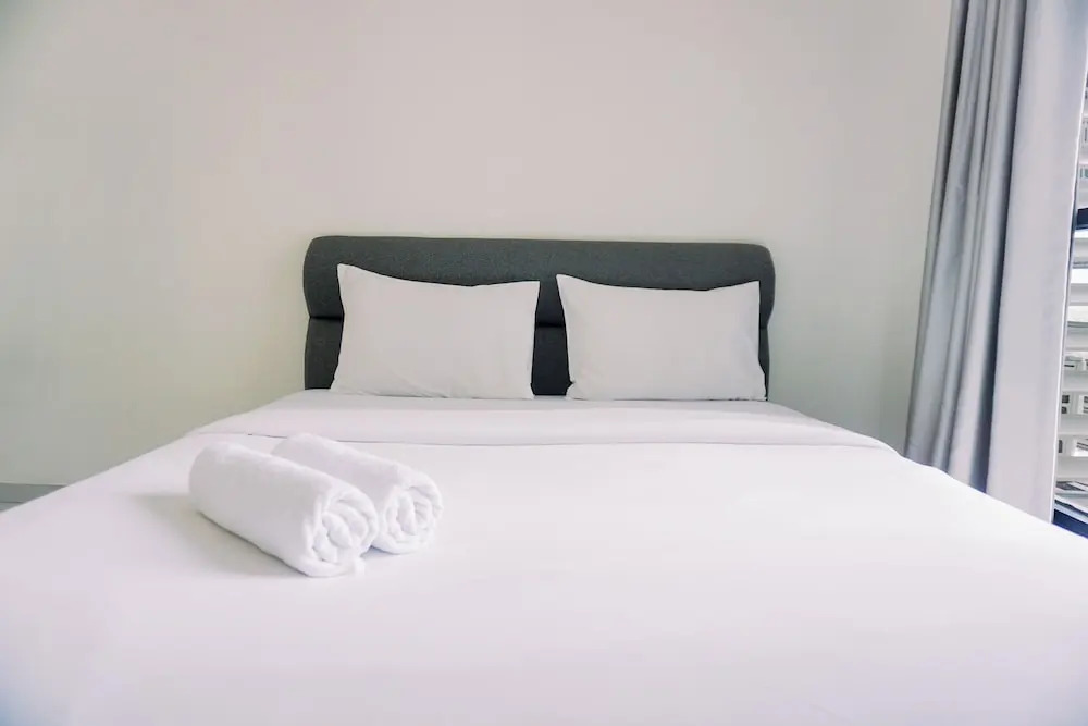 Тангеранг: Warm And Simply Studio Room Sky House Alam Sutera Apartment