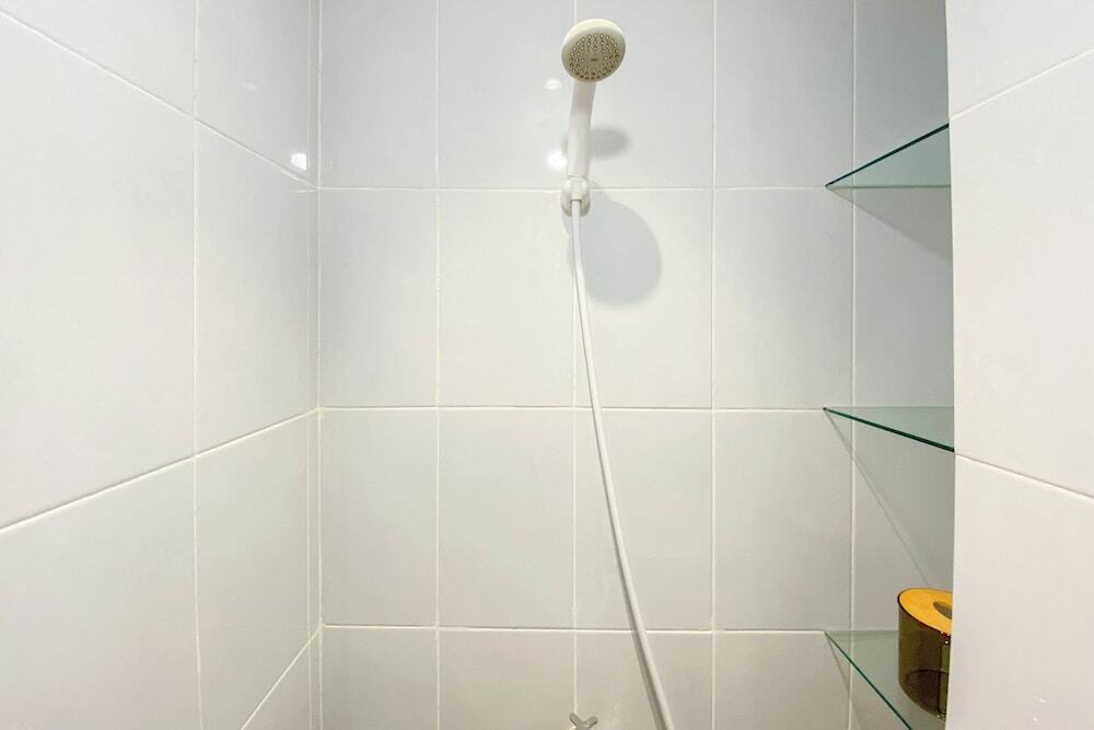 Южный Тангеранг: Fully Furnished With Cozy Design Studio Apartment Tokyo Riverside Pik 2