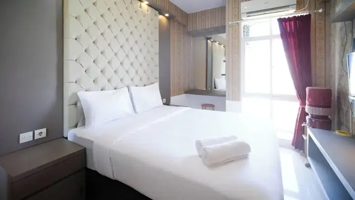 Сурабая: Best Choice And Homey Studio At Bale Hinggil Apartment