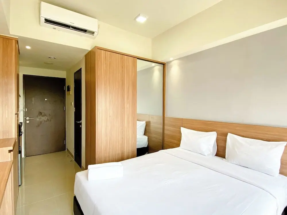 Чикаранг: Minimalist And Homey Studio Apartment At Mustika Golf Residence