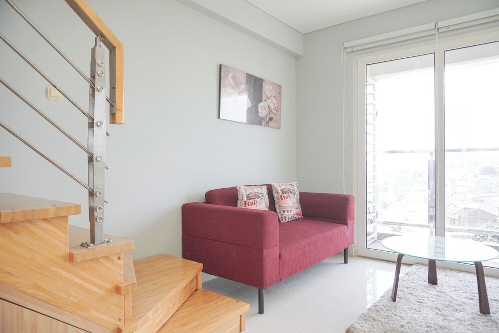 Джакарта: Comfy And Spacious 2Br Loft Apartment Maqna Residence