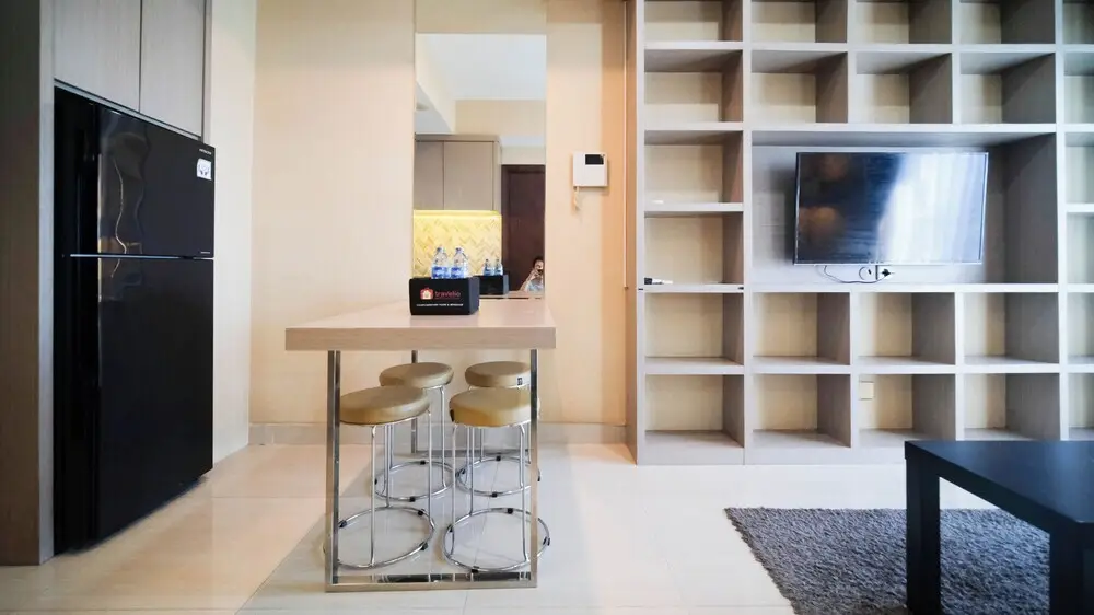 Сурабая: Modern And Cozy 1Br At Grand Sungkono Lagoon Apartment