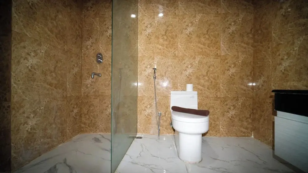 Сурабая: Modern And Cozy 1Br At Grand Sungkono Lagoon Apartment
