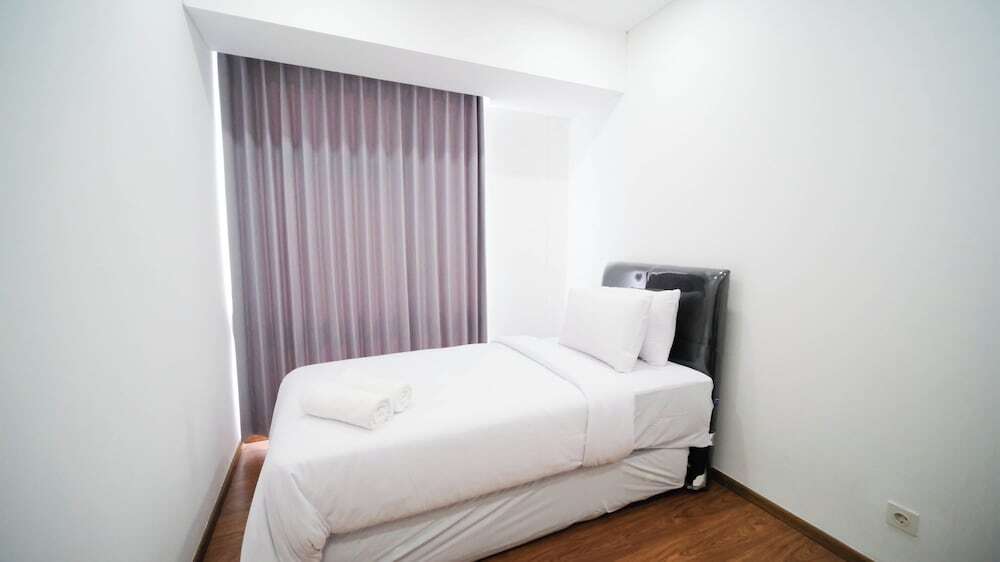 Сурабая: Exclusive And Spacey 3Br At Grand Sungkono Lagoon Apartment