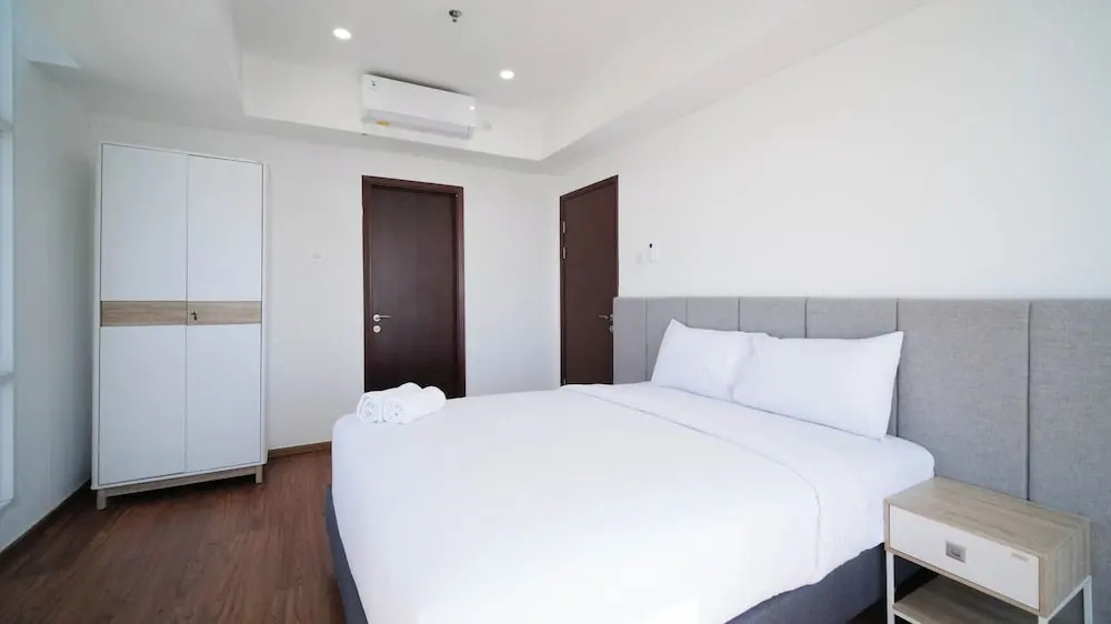 Сурабая: Exclusive And Spacey 3Br At Grand Sungkono Lagoon Apartment