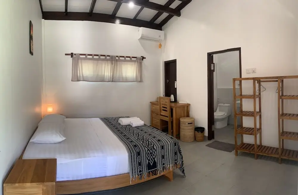 Секонгканг: Balong Balong Surf Bungalows