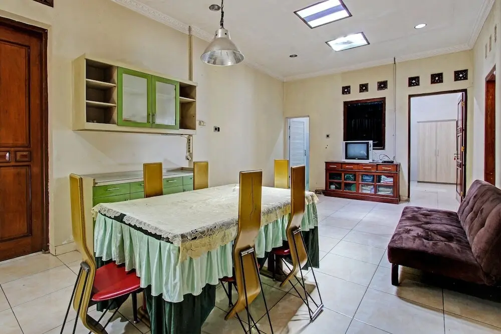 Пемаланг: SPOT ON 92424 Wulan Homestay Syariah