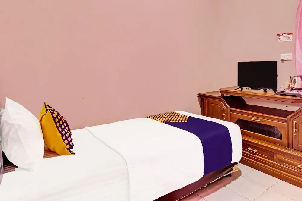Пурвокерто: SPOT ON 91932 Guest House Mustika Syariah Near alun alun kota purwokerto