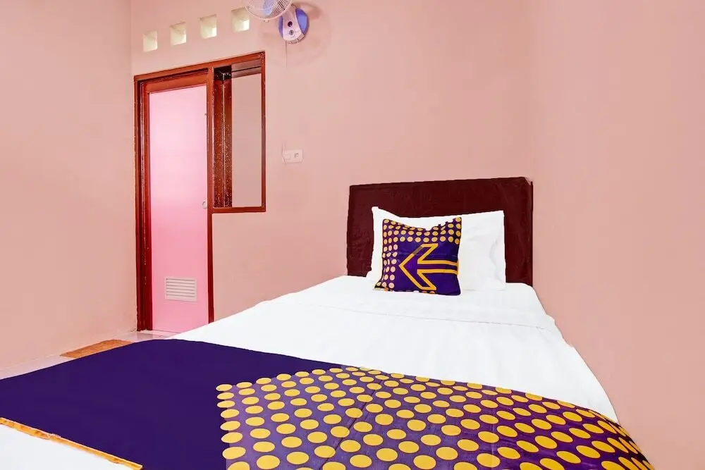 Пурвокерто: SPOT ON 91932 Guest House Mustika Syariah Near alun alun kota purwokerto