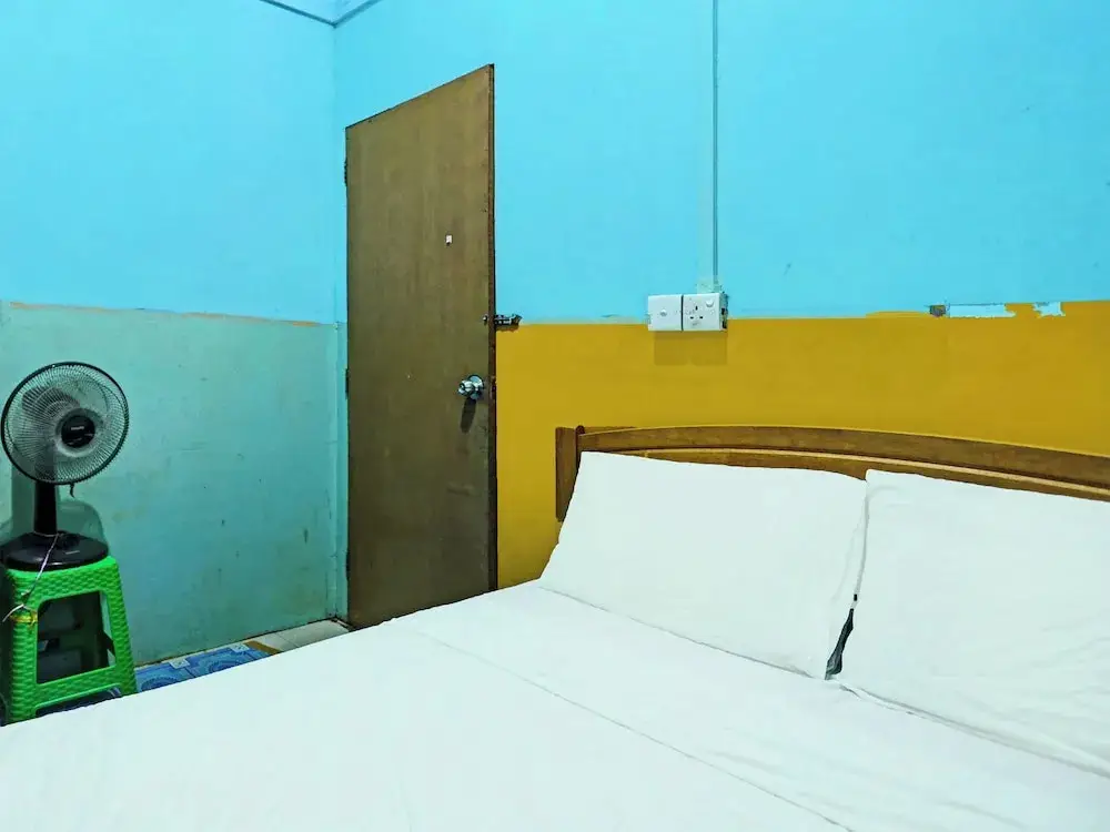 Батам: OYO 92327 Homestay Semarang Baru SyariahNearNagoya Hill Shopping Mall