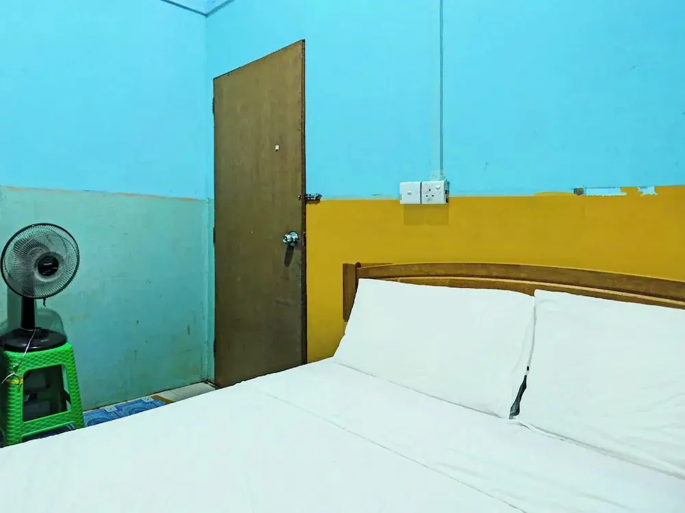 Батам: OYO 92327 Homestay Semarang Baru SyariahNearNagoya Hill Shopping Mall