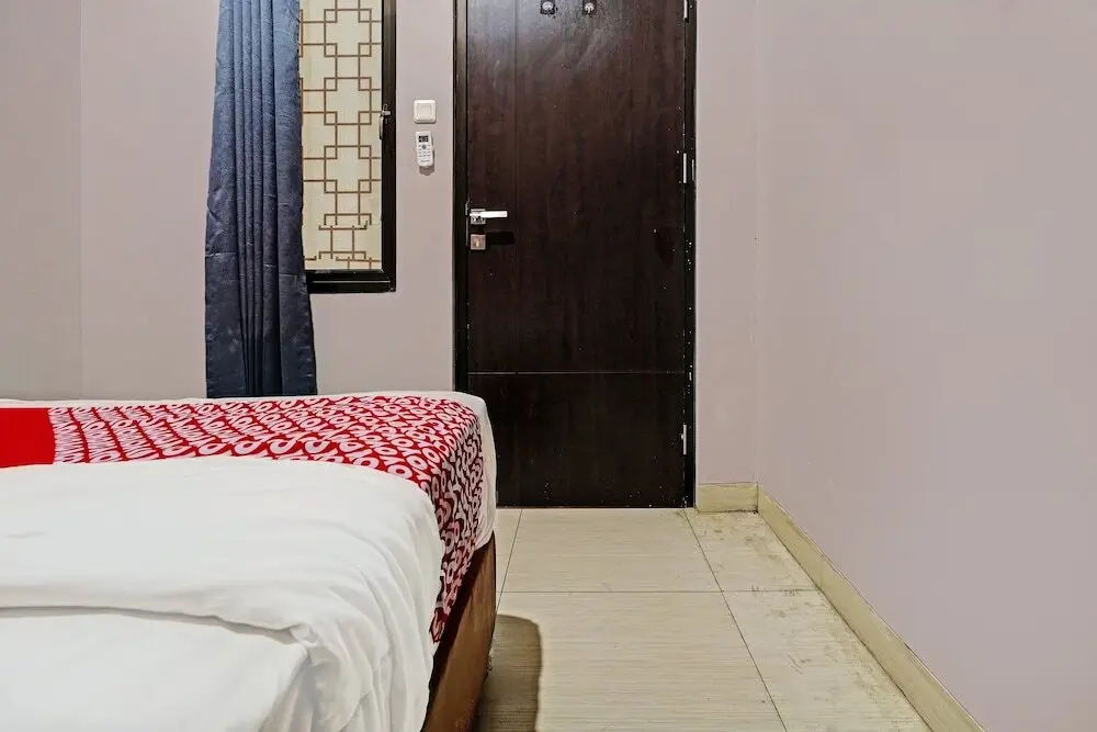 Караванг: OYO 92556 JKK Sweet Room