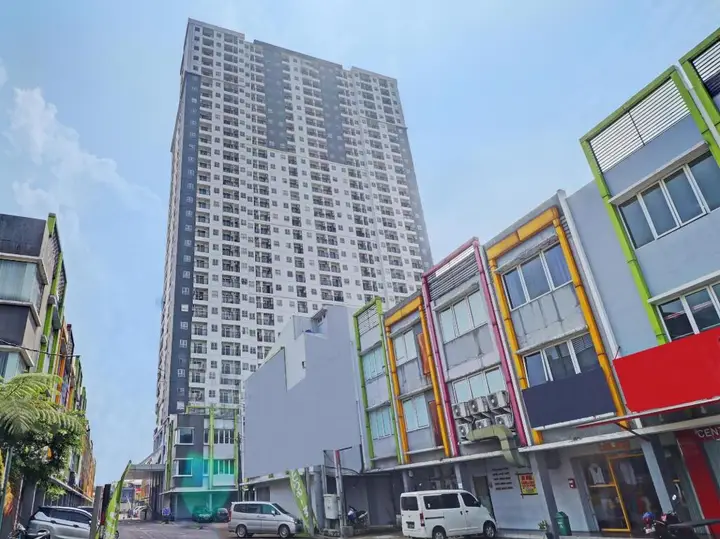 Бандунг: Capital O 92557 Apartemen Mekarwangi Square By Agus