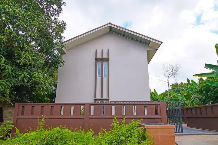 Пеканбару: SPOT ON 92570 Putri Guest House Syariah Near SPBU Rimbo Panjang