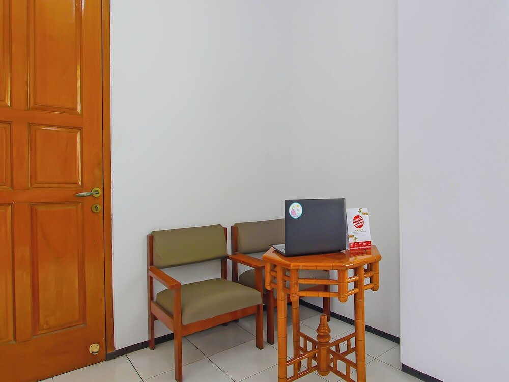 Семаранг: SPOT ON 92495 Wisma AyemNearTaman Doa Maria Gereja Bongsari