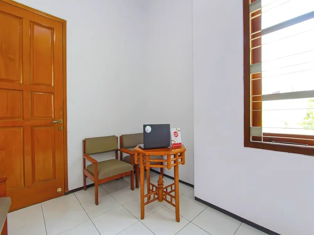 Семаранг: SPOT ON 92495 Wisma AyemNearTaman Doa Maria Gereja Bongsari
