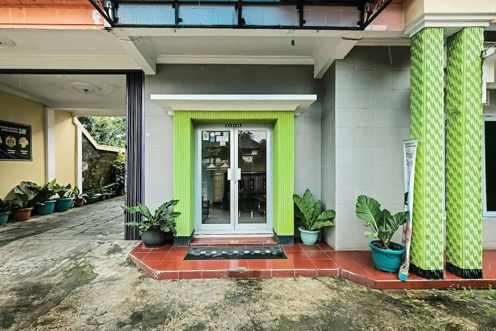 Унгаран: OYO 92482 Hotel Permata 1