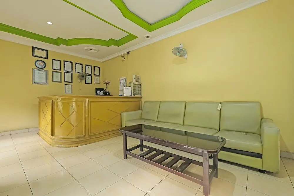 Унгаран: OYO 92485 Hotel Family