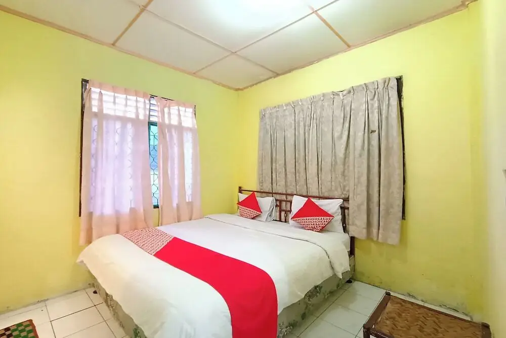 Озеро Тоба: OYO 92503 Penginapan & Villa Sirait