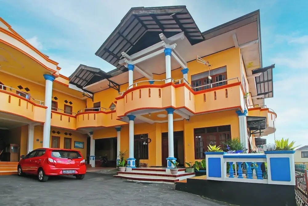 Караганьяр: OYO 92631 Hotel Dan Aula Wahyu Sari B