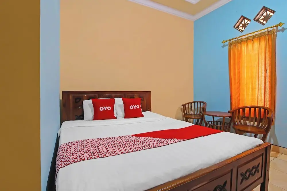 Караганьяр: OYO 92631 Hotel Dan Aula Wahyu Sari B