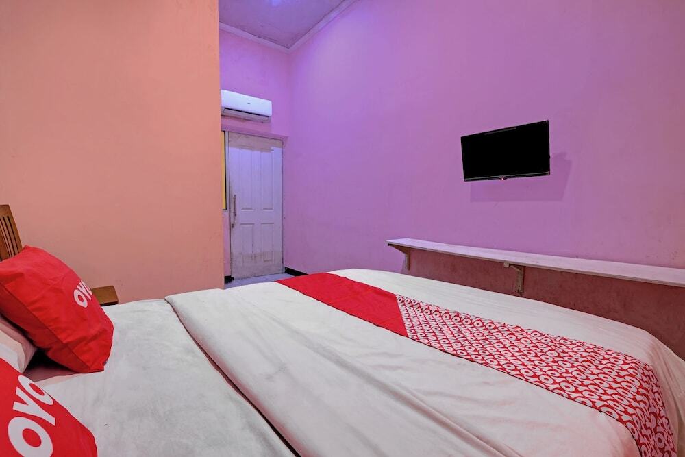 Семаранг: OYO 92877 Hotel Rainbow 7296