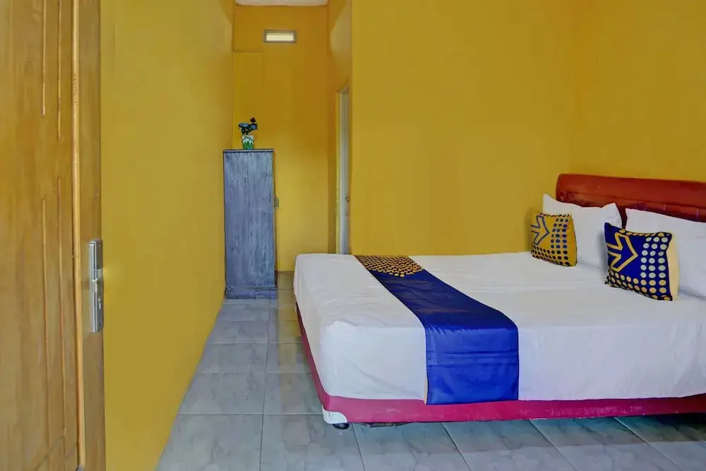 Баньюванги: SPOT ON 92827 Anisah Adil Homestay SyariahNearsmart Kampung Desa Pakistaji