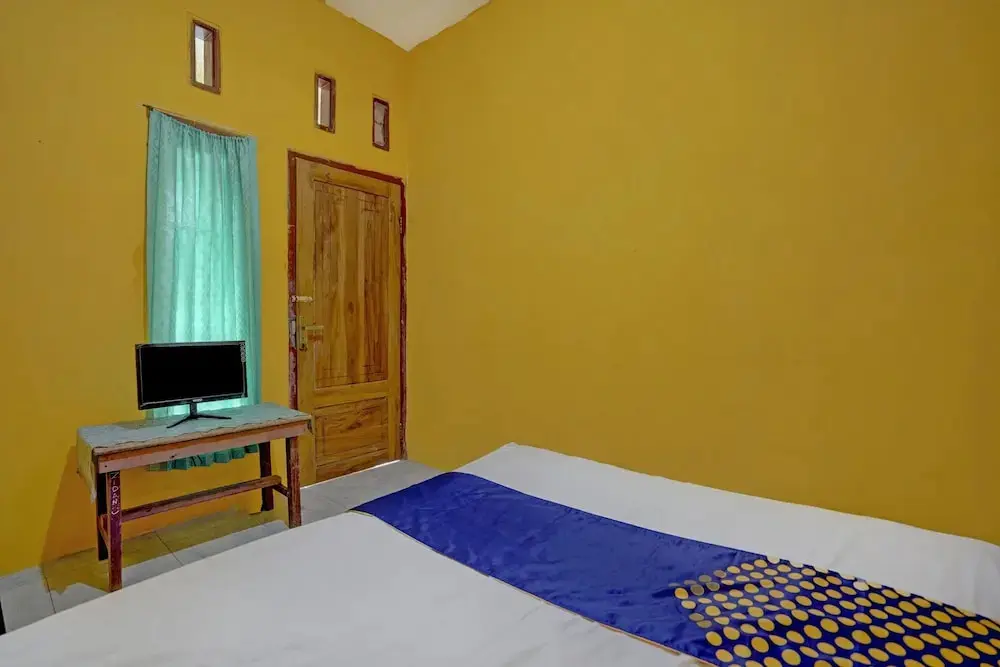 Баньюванги: SPOT ON 92827 Anisah Adil Homestay SyariahNearsmart Kampung Desa Pakistaji
