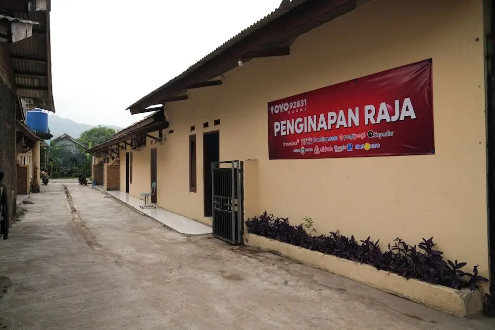 Чианджур: OYO 92831 Penginapan Raja