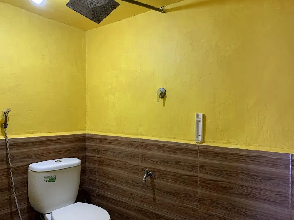 Макассар: OYO 92899 Penginapan Laota Syariah Near Rumah Sakit Islam Faisal Makassar