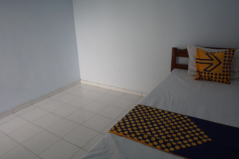 Бондовосо: SPOT ON 92665 Yoko Kost Syariah