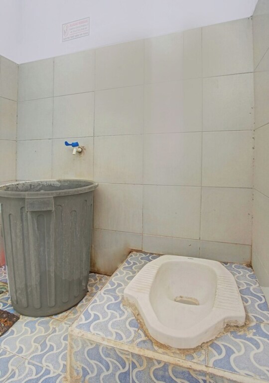 Бандар-Лампунг: SPOT ON 92682 Badar Guest House Syariah
