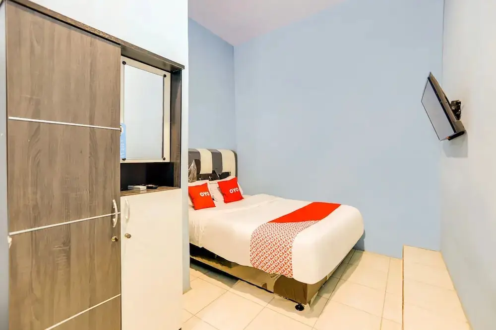 Медан: OYO 90009 Faster Inn 1