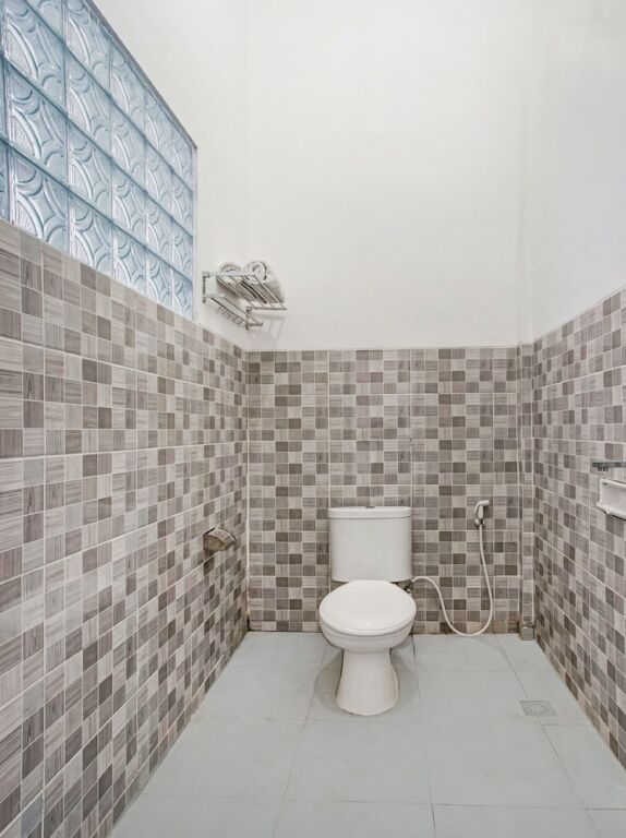 Астра Ксетра: OYO 90585 Saka Ganta Guest House Syariah