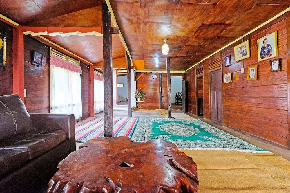 Макассар: OYO Homes 91167 Tatto Bara Homestay Near Tongkonan Payung Pangden