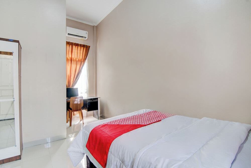 Пеканбару: OYO 92806 Penginapan Geby Syariah