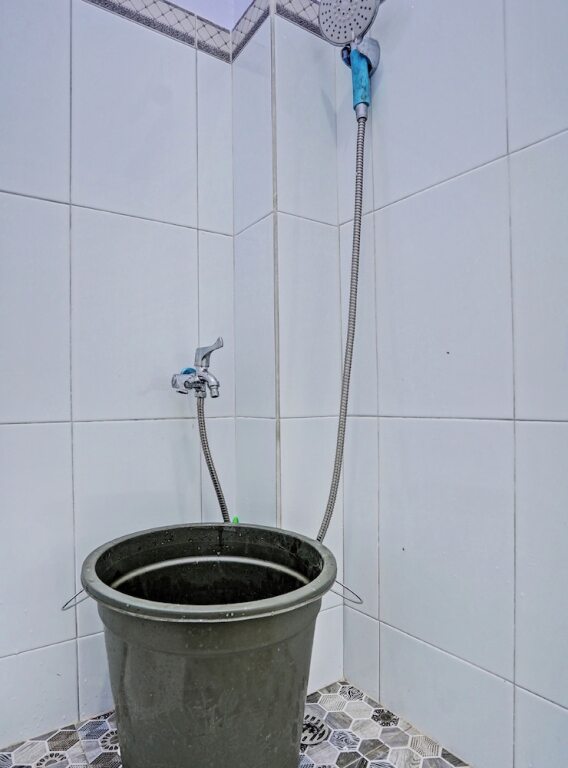 Баньюванги: OYO 92817 Niza Guesthouse Syariah