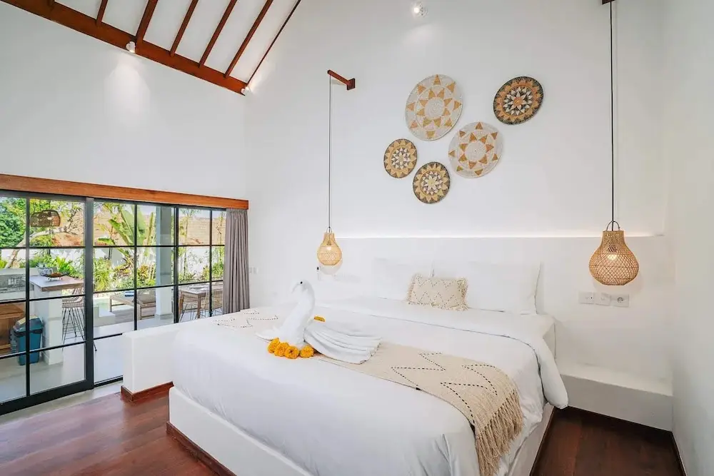 Переренан: Villa L at Seseh