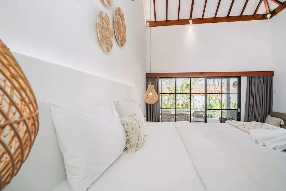 Переренан: Villa L at Seseh