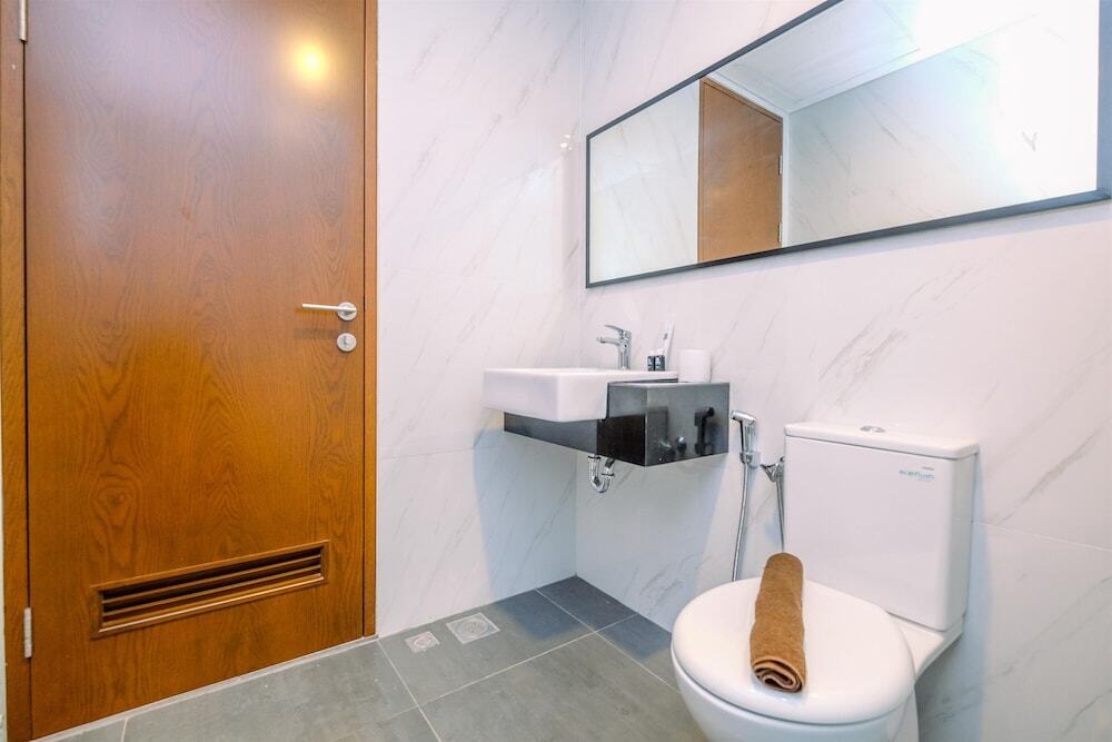 Джакарта: Best Homey And Nice 1Br At Ciputra World 2 Apartment