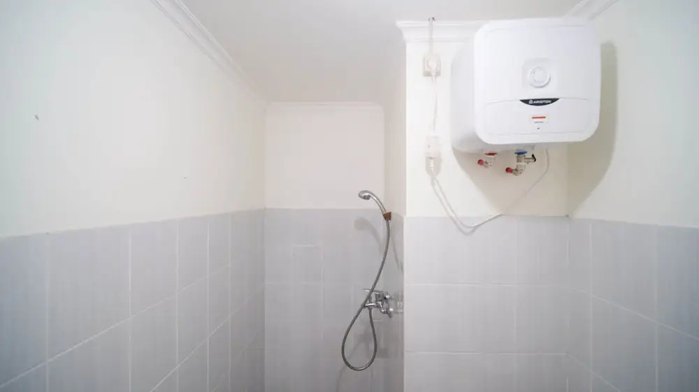 Сурабая: Cozy Living And Tidy 2Br At Puncak Dharmahusada Apartment